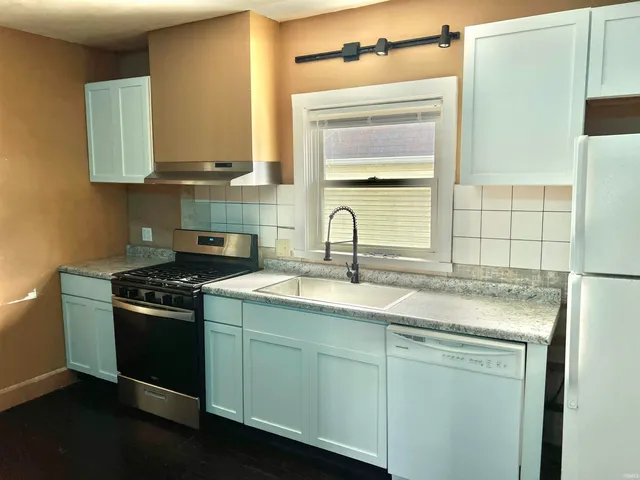 $1,800 | 1109 North Indiana Avenue, Bloomington, IN 47408