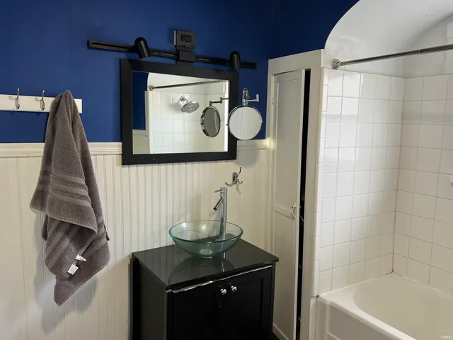 $1,800 | 1109 North Indiana Avenue, Bloomington, IN 47408