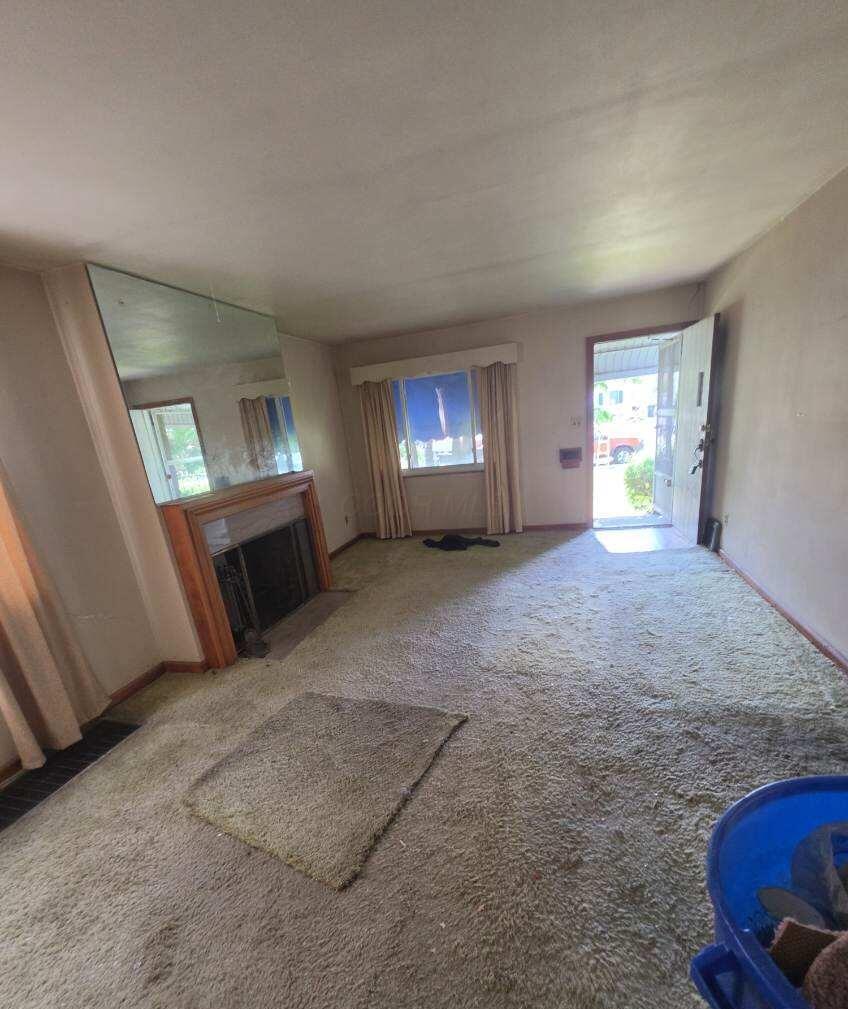 584 Chestershire Road Columbus, OH 43204 - Photo 5 of 17