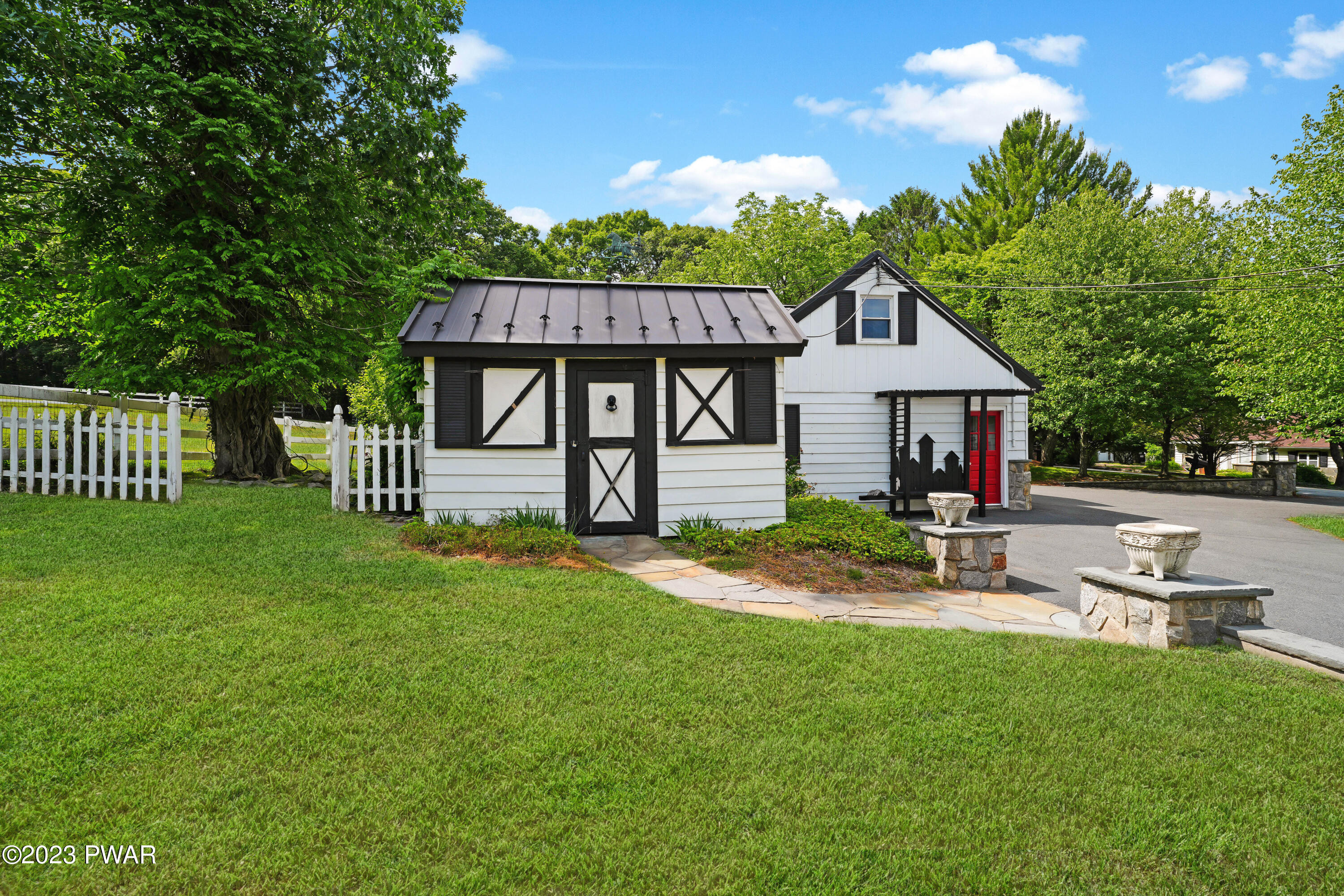 429 Sawkill Road Milford, PA 18337 - Photo 21 of 69 DSC00177