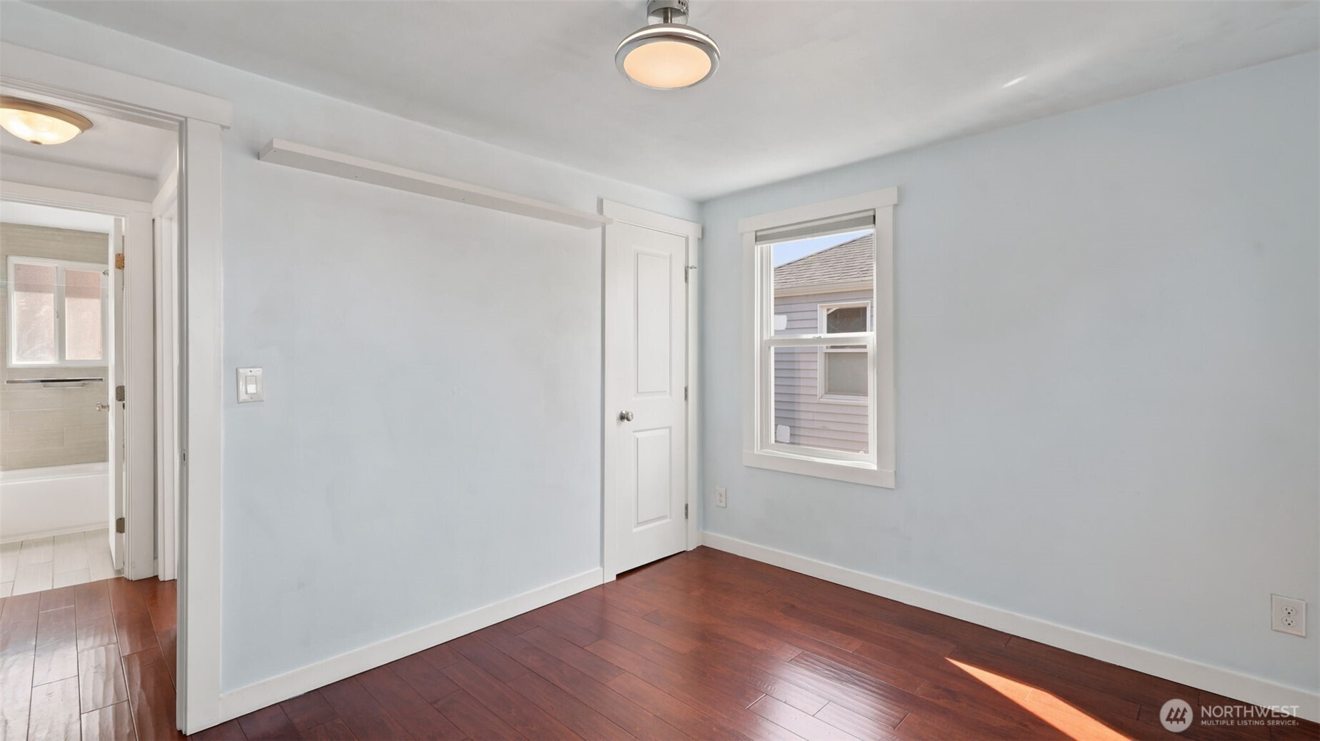 470 Grandey Way Northeast Renton, WA 98056 - Photo 11 of 25 Gallery Image 11