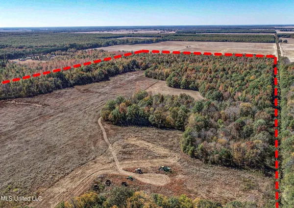 $285,000 | 5177 B Nash Road, Batesville, MS 38606
