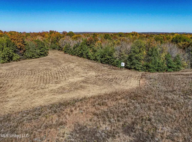 $285,000 | 5177 B Nash Road, Batesville, MS 38606