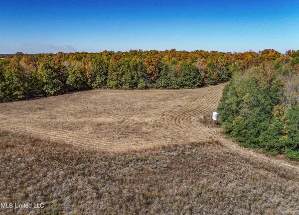 $285,000 | 5151 Nash Road, Batesville, MS 38606