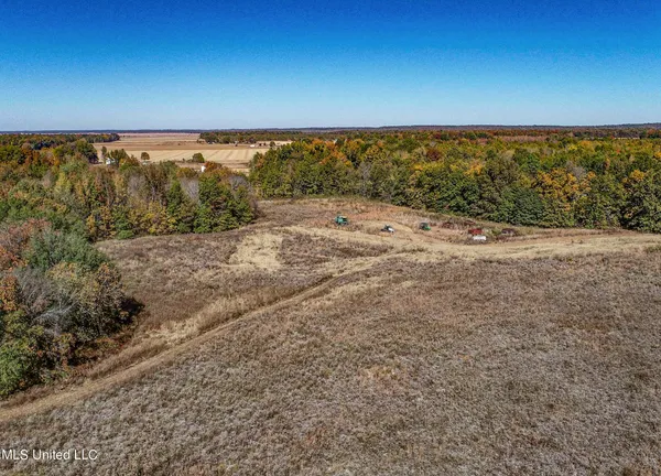 $285,000 | 5151 Nash Road, Batesville, MS 38606