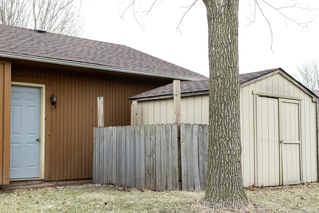 $179,900 | 3071 Breezeway Drive, Rockford, IL 61109