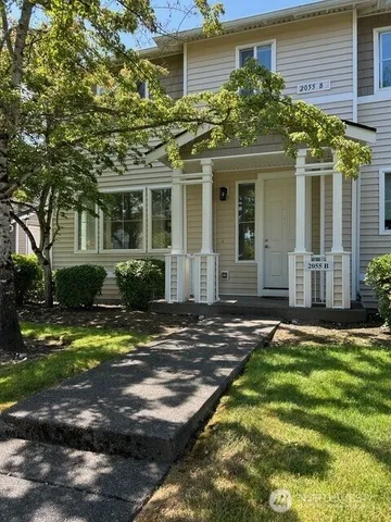 $415,000 | 2055 Garry Oaks Avenue, Unit B, DuPont, WA 98327