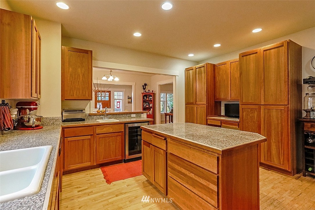 22829 Jefferson Point Road Northeast Kingston, WA 98346 - Photo 15 of 25 Gallery Image 15
