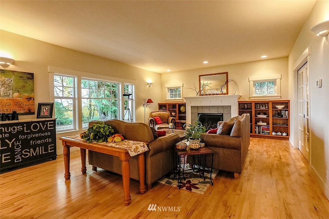22829 Jefferson Point Road Northeast Kingston, WA 98346 - Photo 17 of 25 Gallery Image 17