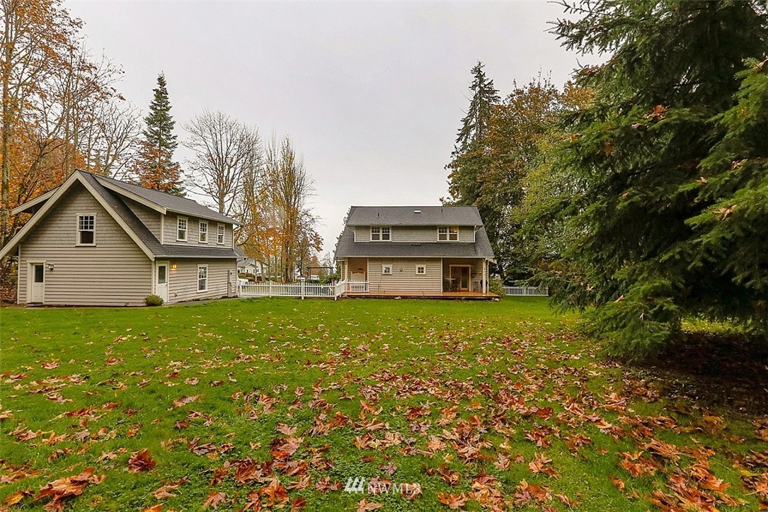 22829 Jefferson Point Road Northeast Kingston, WA 98346 - Photo 8 of 25 Gallery Image 8