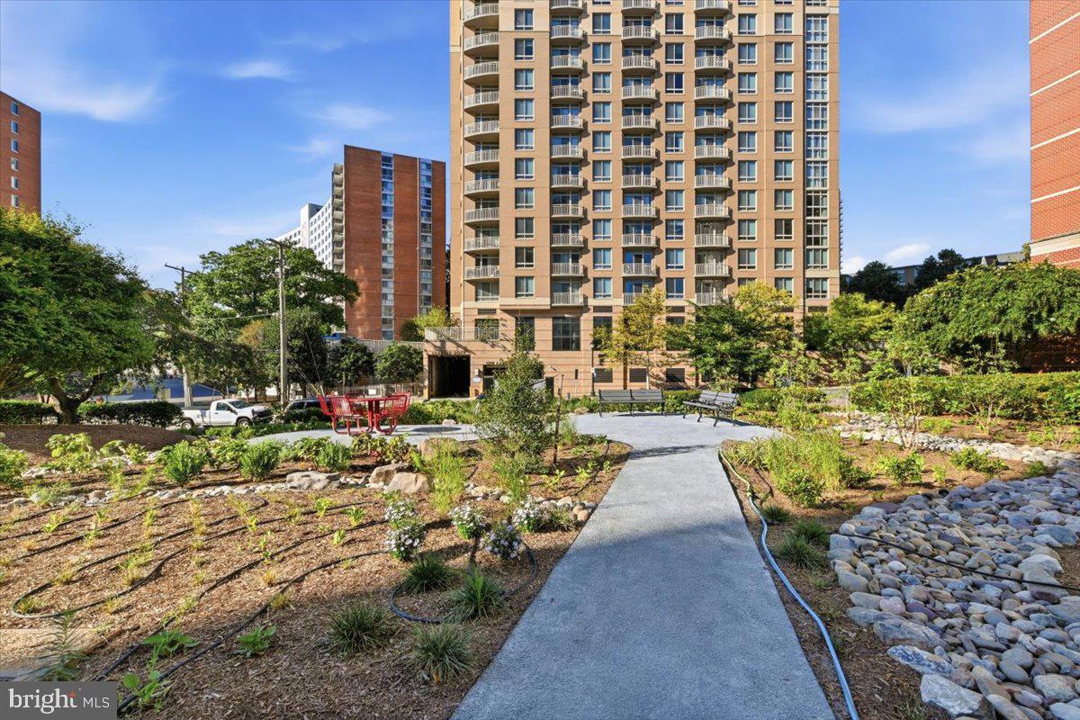 1220 Blair Mill Road, Unit 1008 Silver Spring, MD 20910 - Photo 26 of 33 Gallery Image 26