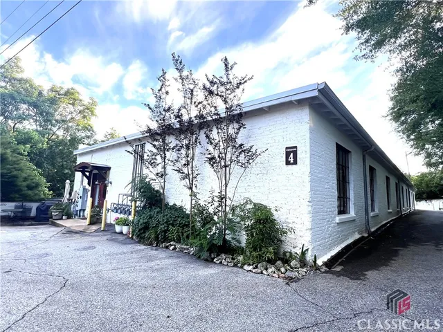 $535,000 | 585 White Circle, Unit 406, Athens, GA 30605