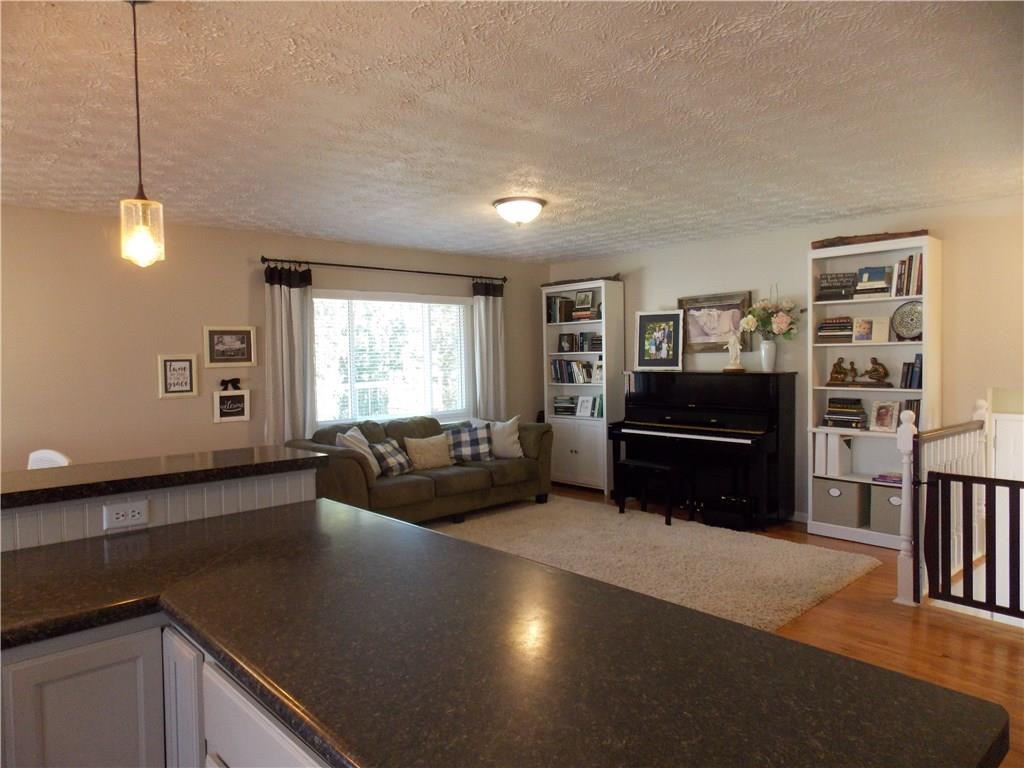 7617 Miracle Road Indianapolis, IN 46237 - Photo 6 of 28 Gallery Image 6