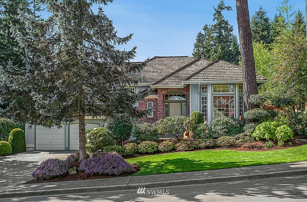 12117 Northeast 166th Place Bothell, WA 98011 - Photo 2 of 25 Gallery Image 2