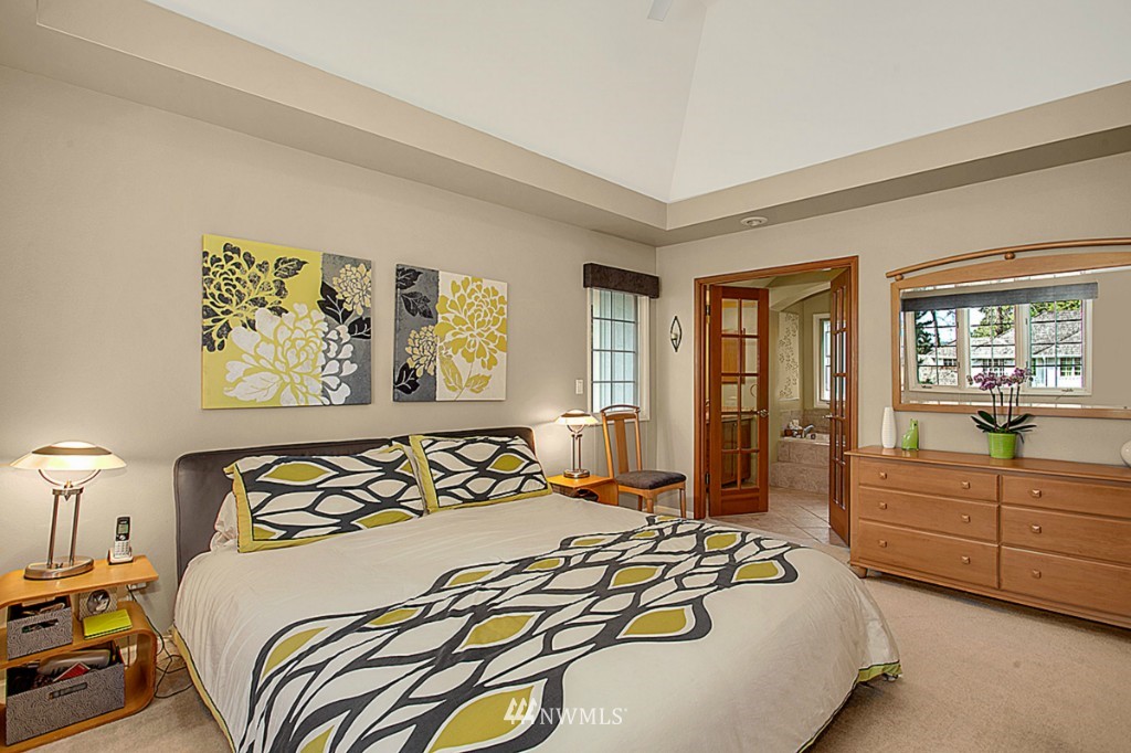 12117 Northeast 166th Place Bothell, WA 98011 - Photo 14 of 25 Gallery Image 14