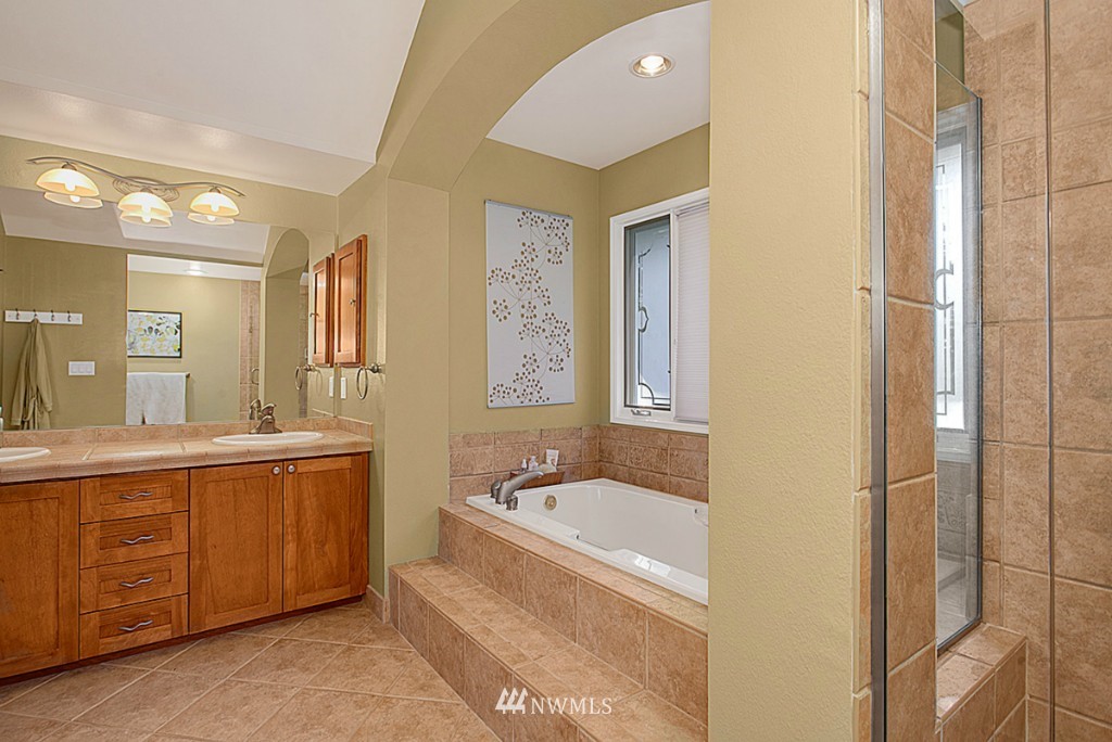 12117 Northeast 166th Place Bothell, WA 98011 - Photo 15 of 25 Gallery Image 15