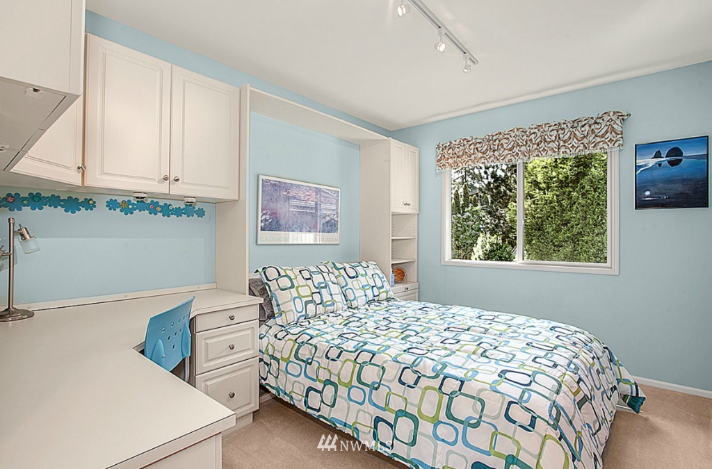 12117 Northeast 166th Place Bothell, WA 98011 - Photo 16 of 25 Gallery Image 16