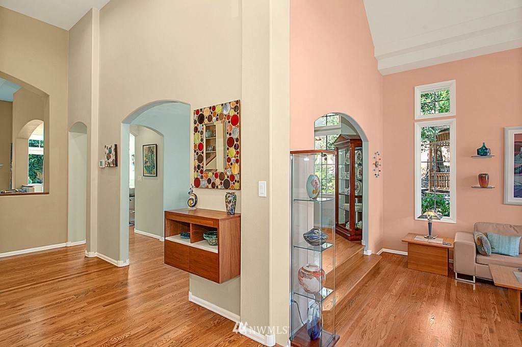 12117 Northeast 166th Place Bothell, WA 98011 - Photo 3 of 25 Gallery Image 3