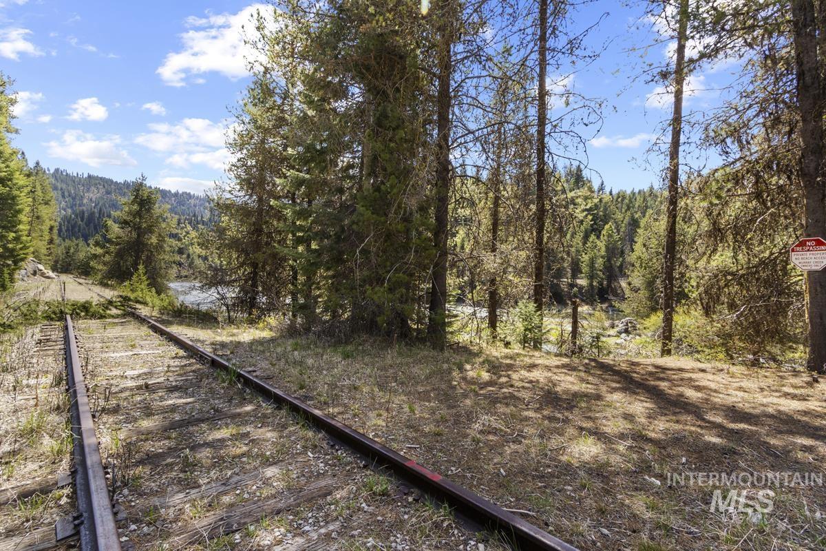 178 Tripod View Drive Cascade, ID 83611 - Photo 26 of 35