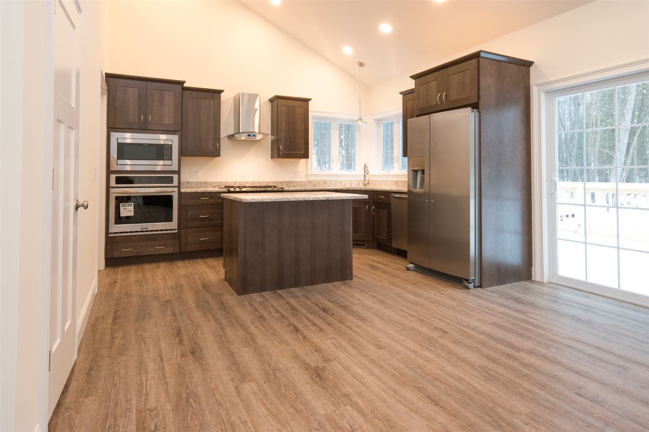 55 Windsor Road, Unit 436 Epsom, NH 03234 - Photo 7 of 24