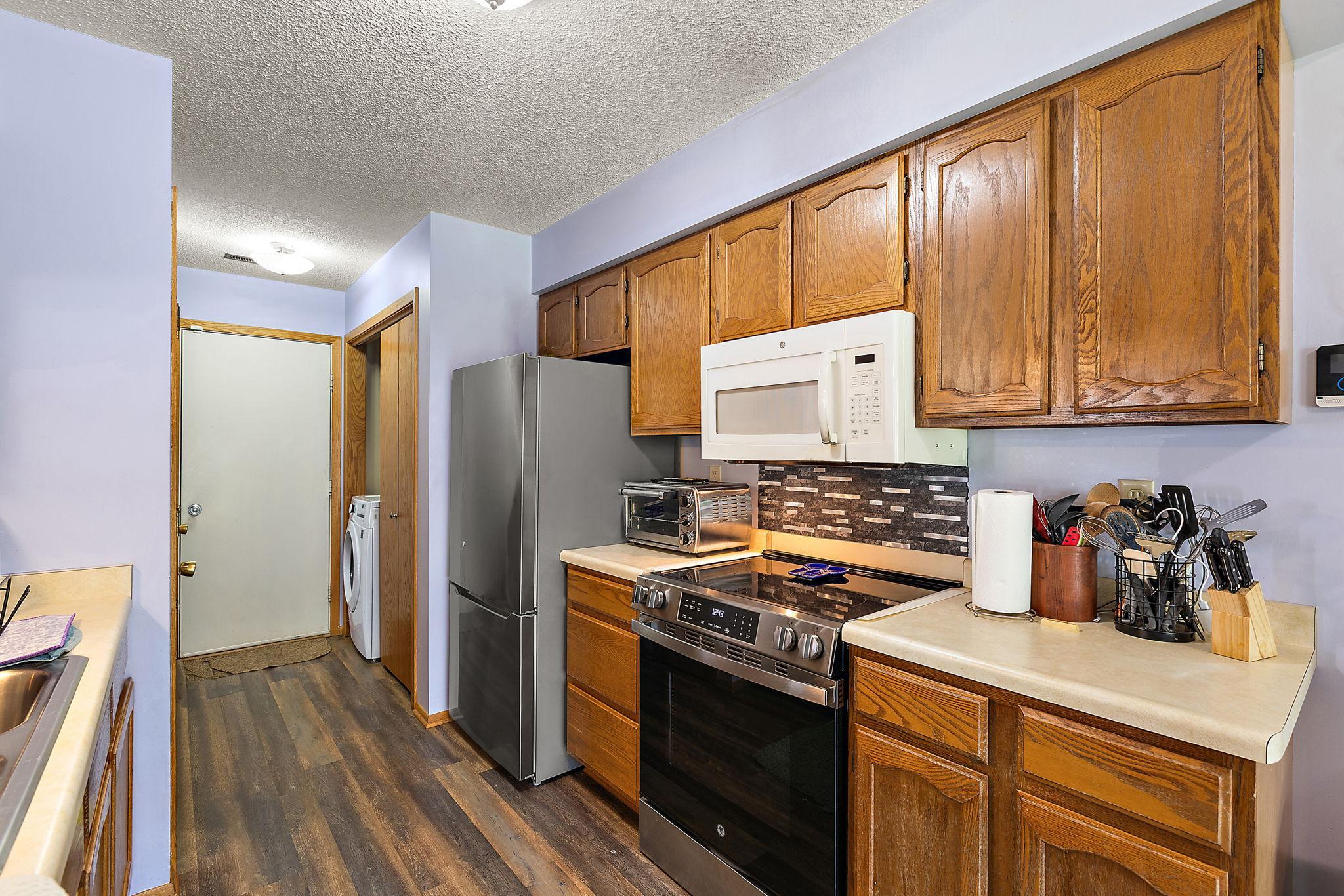 1619 10th Avenue Southeast, Unit B Rochester, MN 55904 - Photo 15 of 26