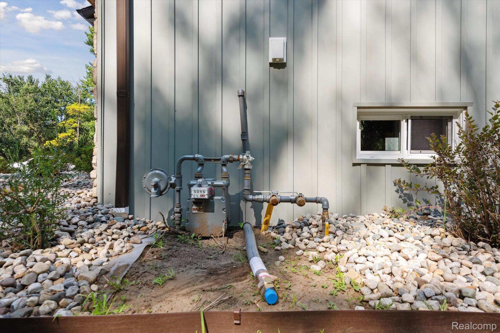 415 Ready Road Carleton, MI 48117 - Photo 64 of 68 Gallery Image 64