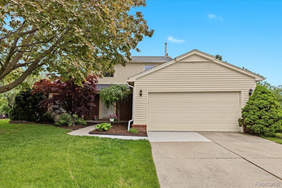 754 Kentucky Drive Rochester, MI 48307 - Photo 1 of 29 Gallery Image 1