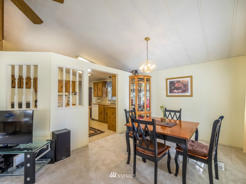 19621 129th Avenue Northeast Bothell, WA 98011 - Photo 6 of 24 Gallery Image 6