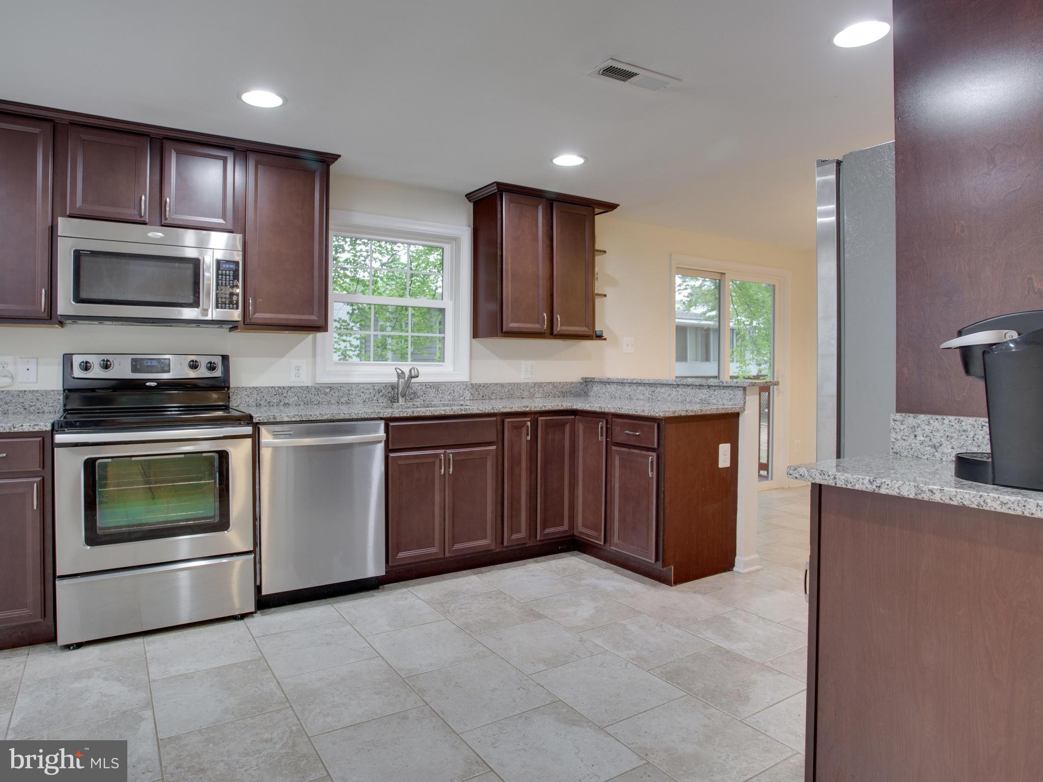 6 Boxwood Road Annapolis, MD 21403 - Photo 8 of 30 Kitchen