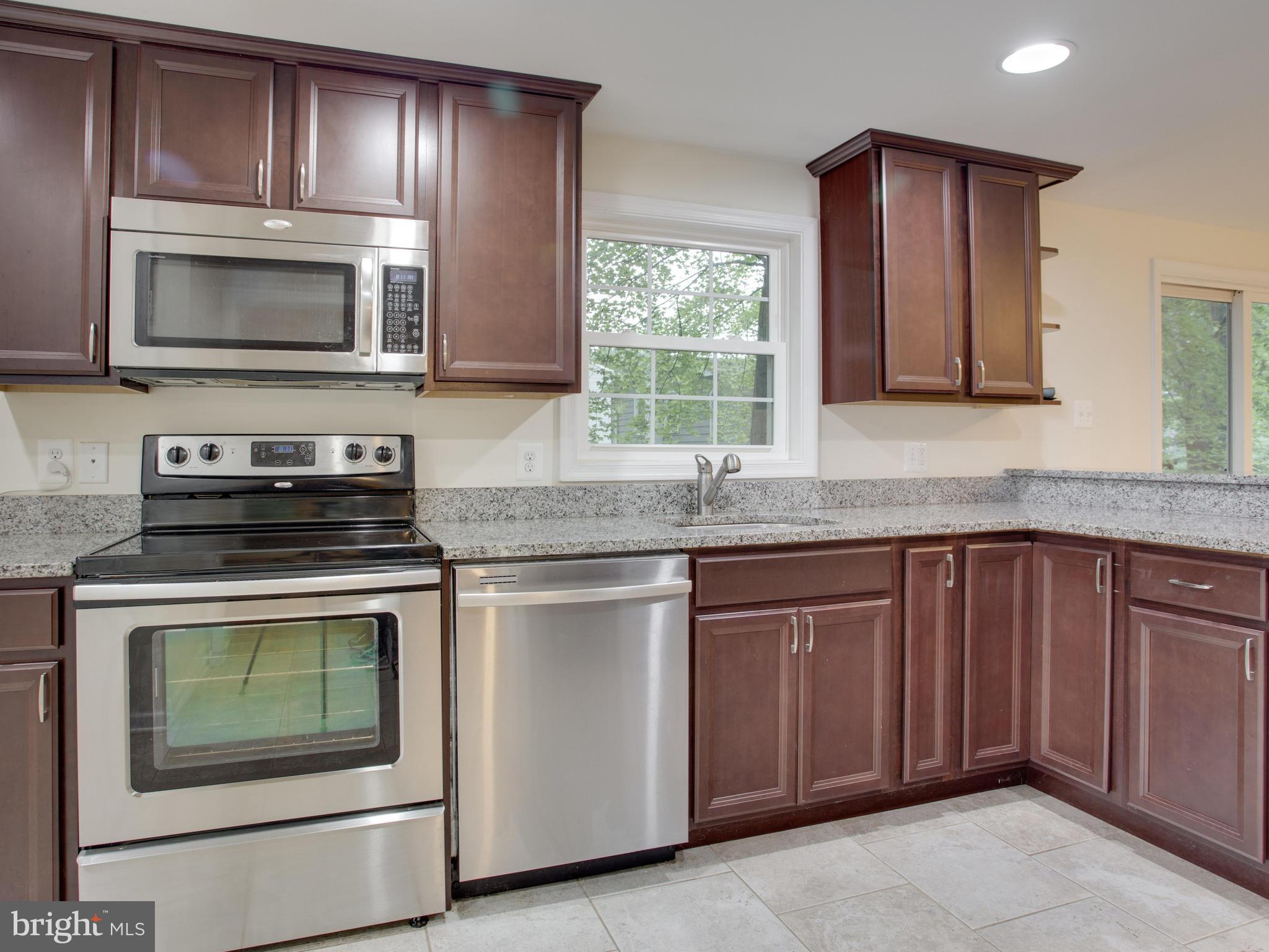 6 Boxwood Road Annapolis, MD 21403 - Photo 9 of 30 Kitchen