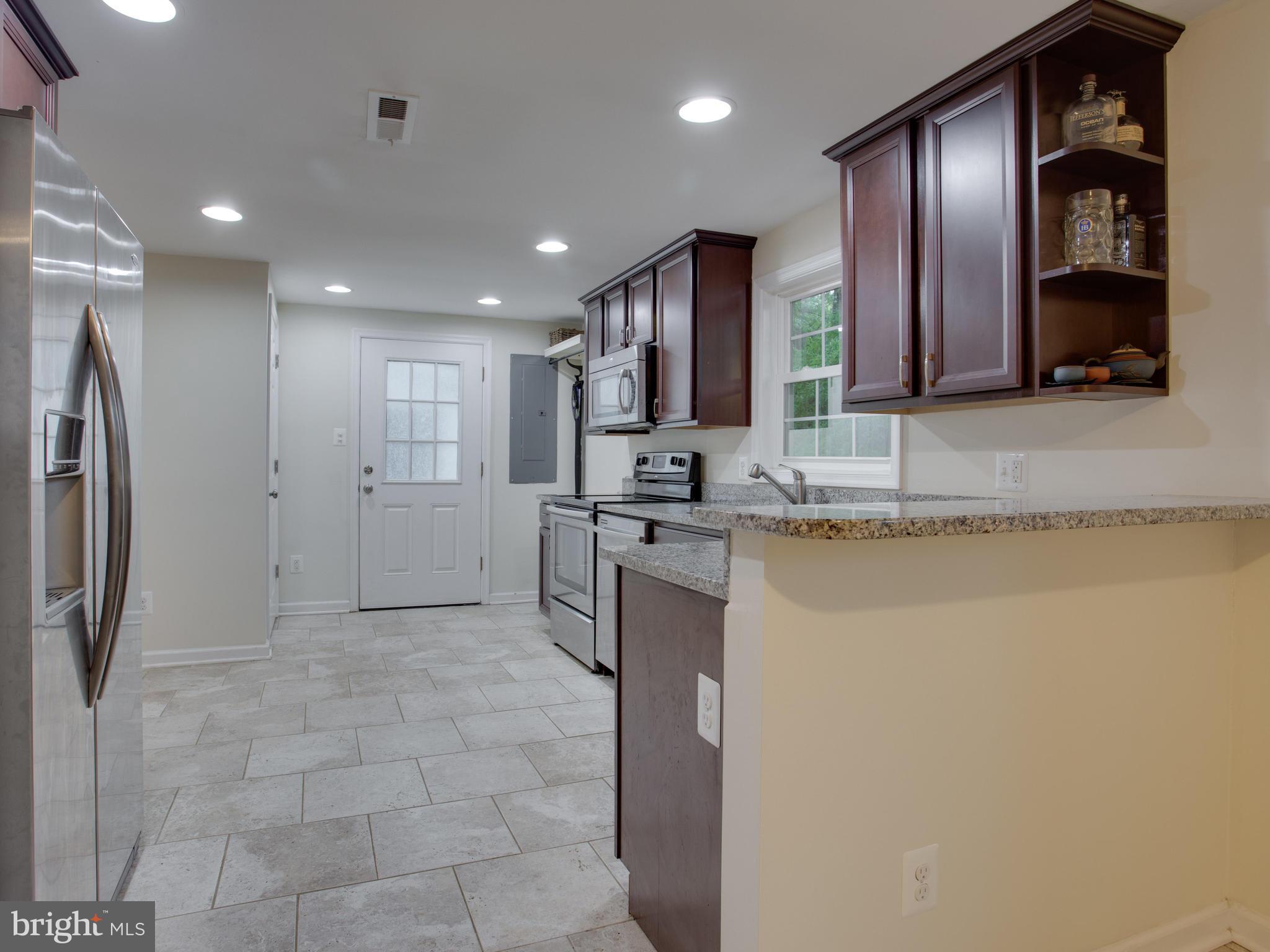 6 Boxwood Road Annapolis, MD 21403 - Photo 10 of 30 Kitchen