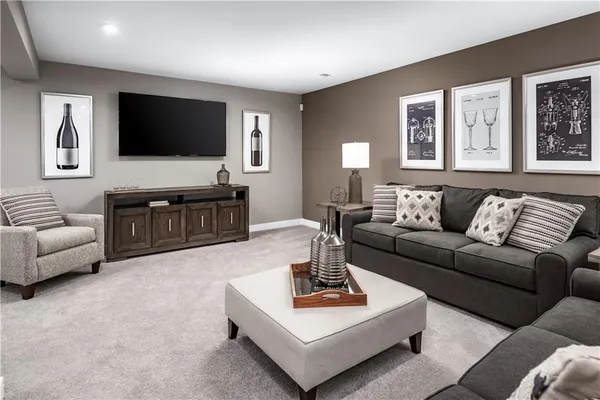 $466,558 | 1049 Black Sands Drive, Jeannette, PA 15644