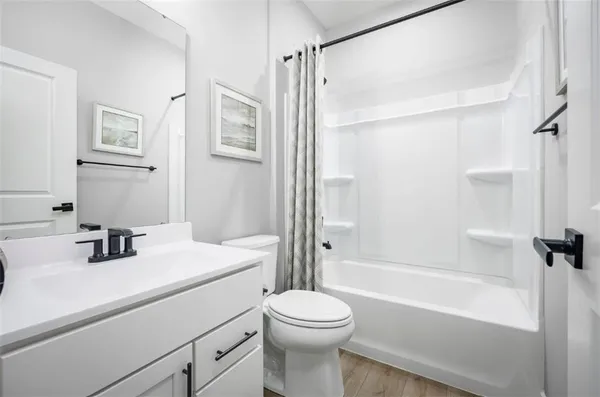 $454,558 | 1049 Black Sands Drive, Jeannette, PA 15644