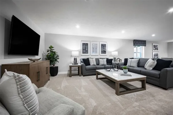 $454,558 | 1049 Black Sands Drive, Jeannette, PA 15644