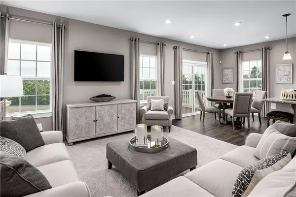 $466,558 | 1049 Black Sands Drive, Jeannette, PA 15644