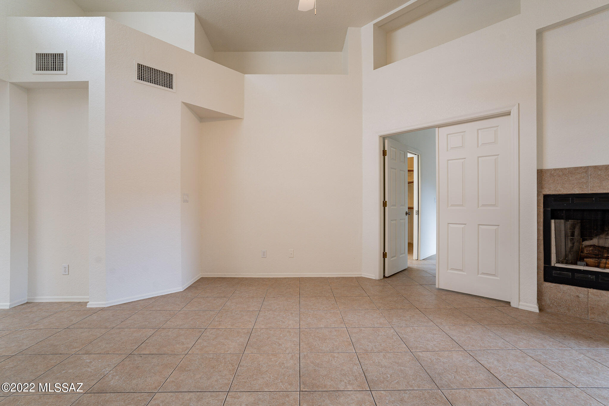 4937 North Valle Road Tucson, AZ 85750 - Photo 14 of 33