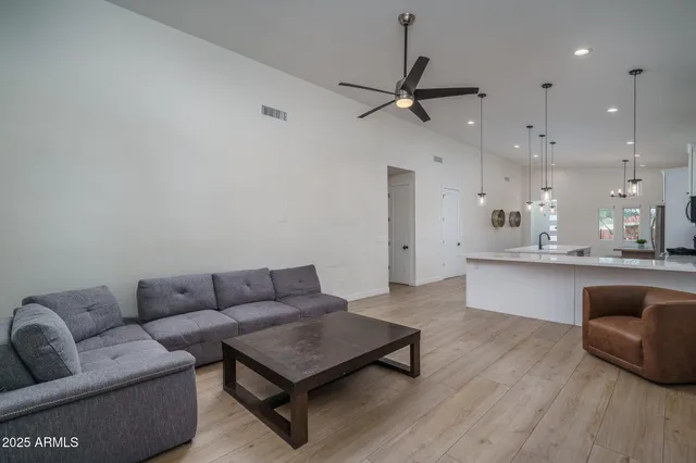 $715,000 | 2345 North 28th Place, Phoenix, AZ 85008