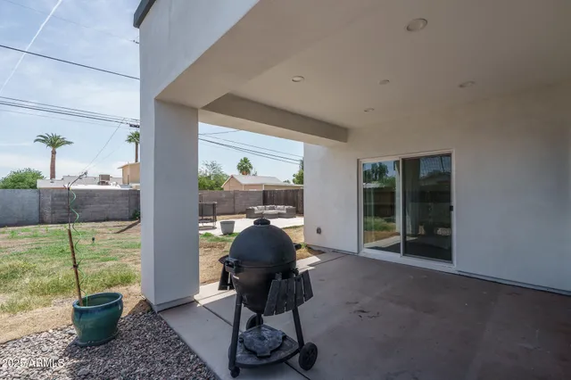 $715,000 | 2345 North 28th Place, Phoenix, AZ 85008
