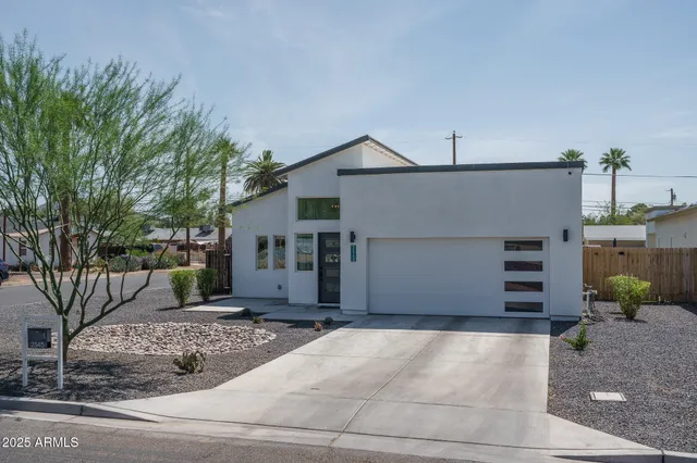 $715,000 | 2345 North 28th Place, Phoenix, AZ 85008