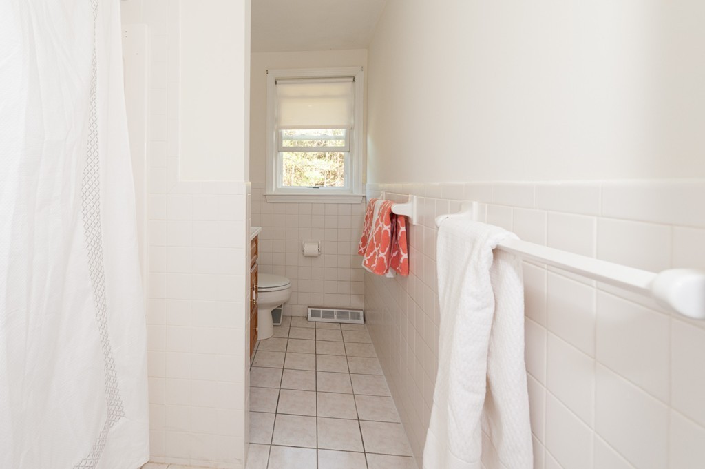 34 Sandy Ridge Circle Sharon, MA 02067 - Photo 11 of 20 Gallery Image 11