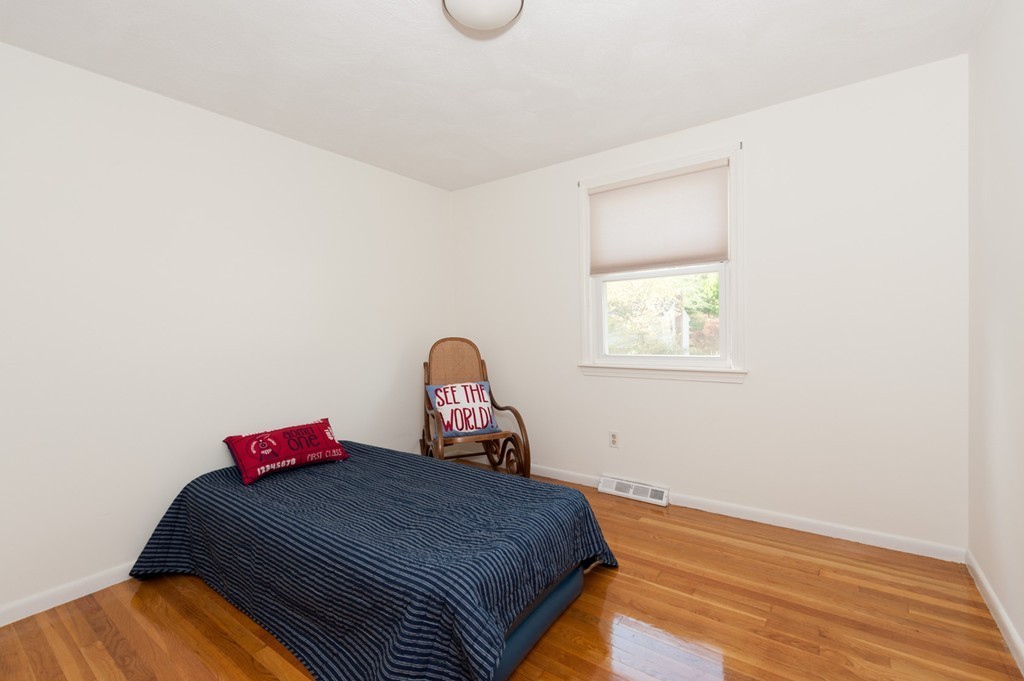 34 Sandy Ridge Circle Sharon, MA 02067 - Photo 9 of 20 Gallery Image 9