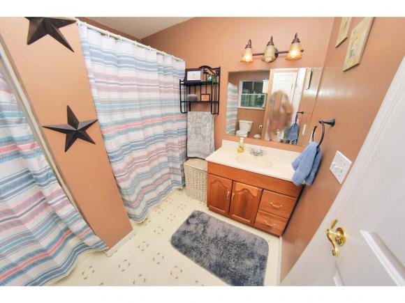 1074 South County Line Road Greensburg, IN 47240 - Photo 16 of 27 Gallery Image 16