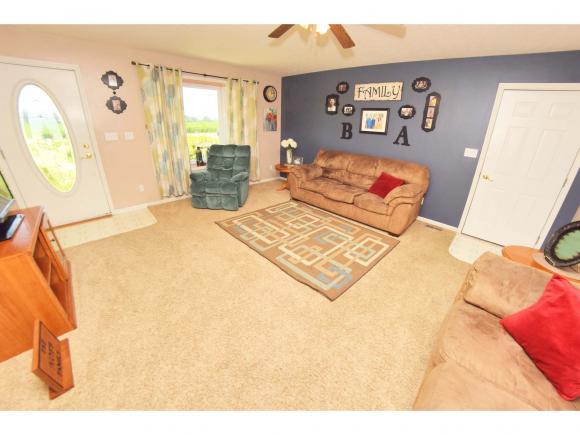 1074 South County Line Road Greensburg, IN 47240 - Photo 9 of 27 Gallery Image 9