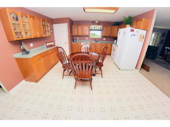 1074 South County Line Road Greensburg, IN 47240 - Photo 10 of 27 Gallery Image 10