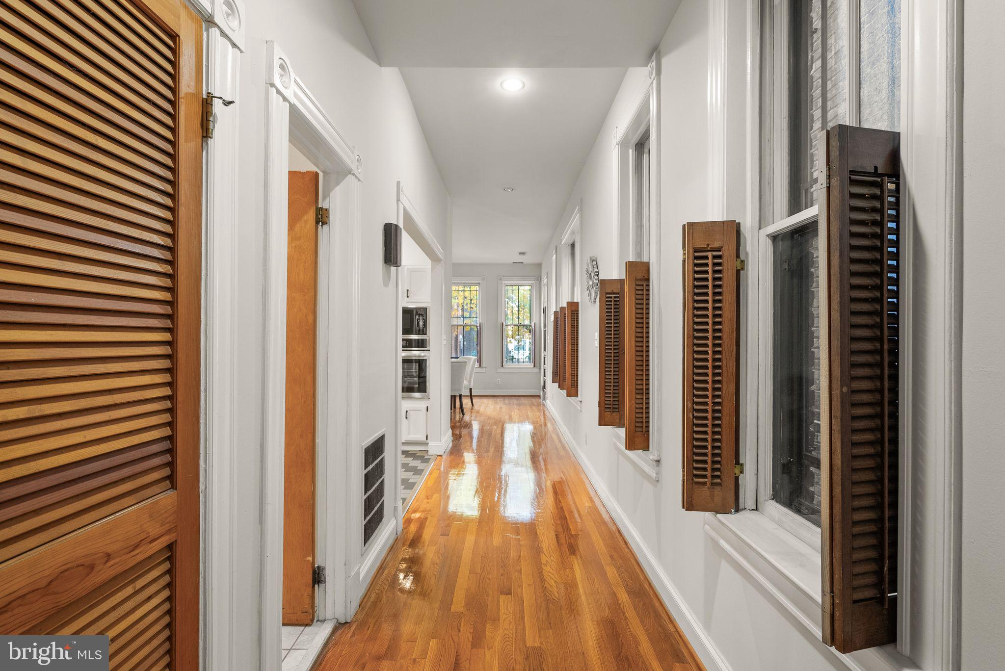 802 E Street Northeast Washington, DC 20002 - Photo 5 of 29