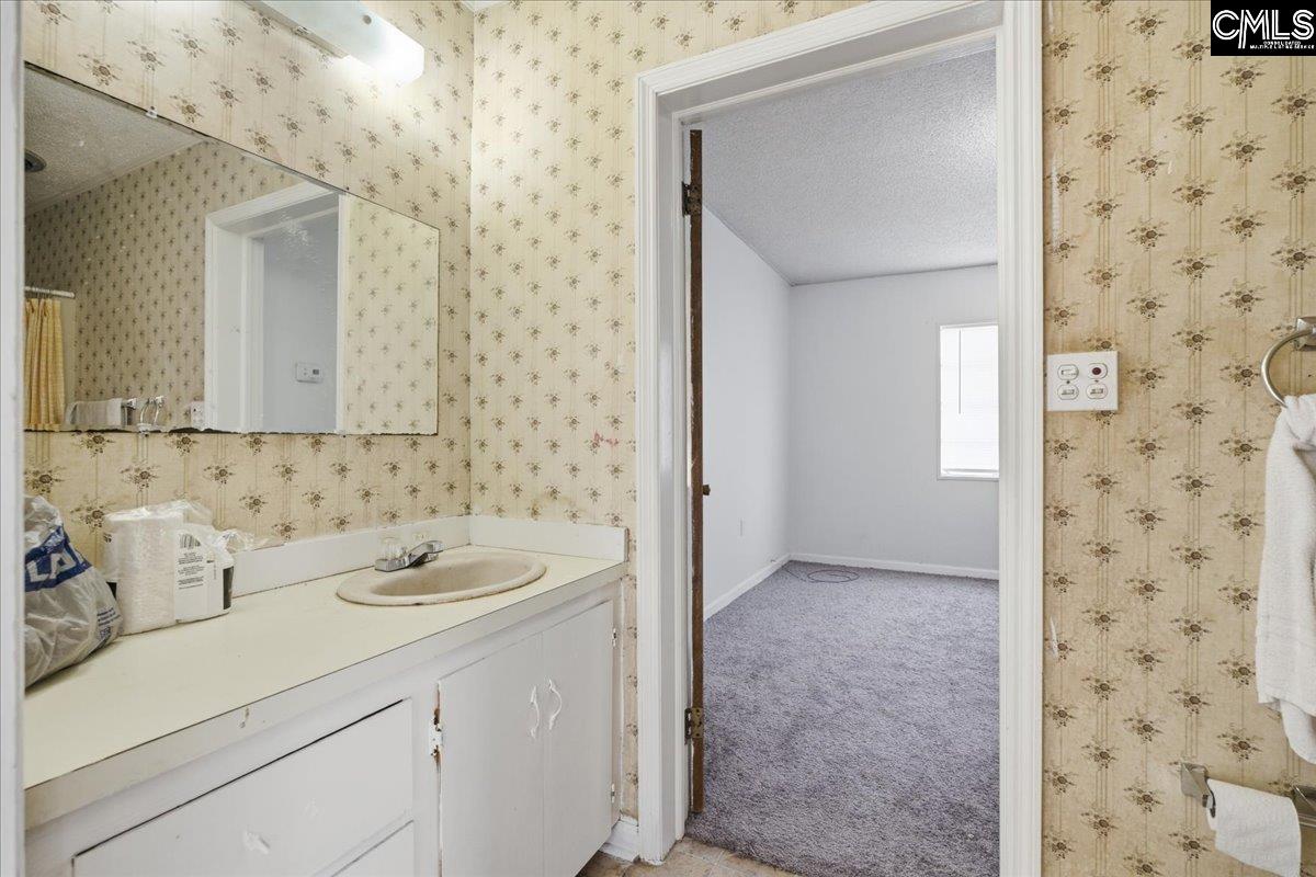 100 Warren Avenue Lamar, SC 29069 - Photo 27 of 36