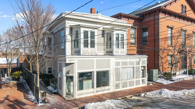 $475,000 | 68 Pleasant Street, Unit 2, Newburyport, MA 01950