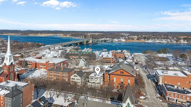 $475,000 | 68 Pleasant Street, Unit 2, Newburyport, MA 01950