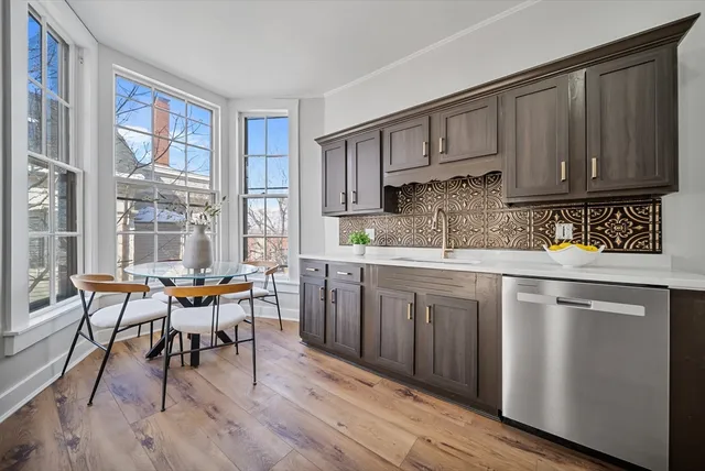 $475,000 | 68 Pleasant Street, Unit 2, Newburyport, MA 01950