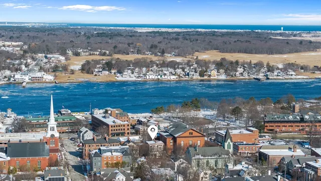 $475,000 | 68 Pleasant Street, Unit 2, Newburyport, MA 01950
